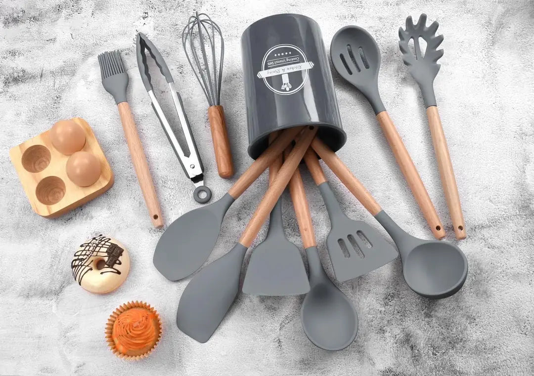 Hihg Quality 12 pcs Silicone Kitchen Utensil Set With Wooden Handles Heat Resistance BPA Free non stick Cooking Tools