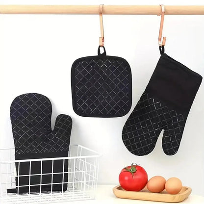 Cooking Gloves Heat Proof Black Diamond Pattern 2 Piece Set